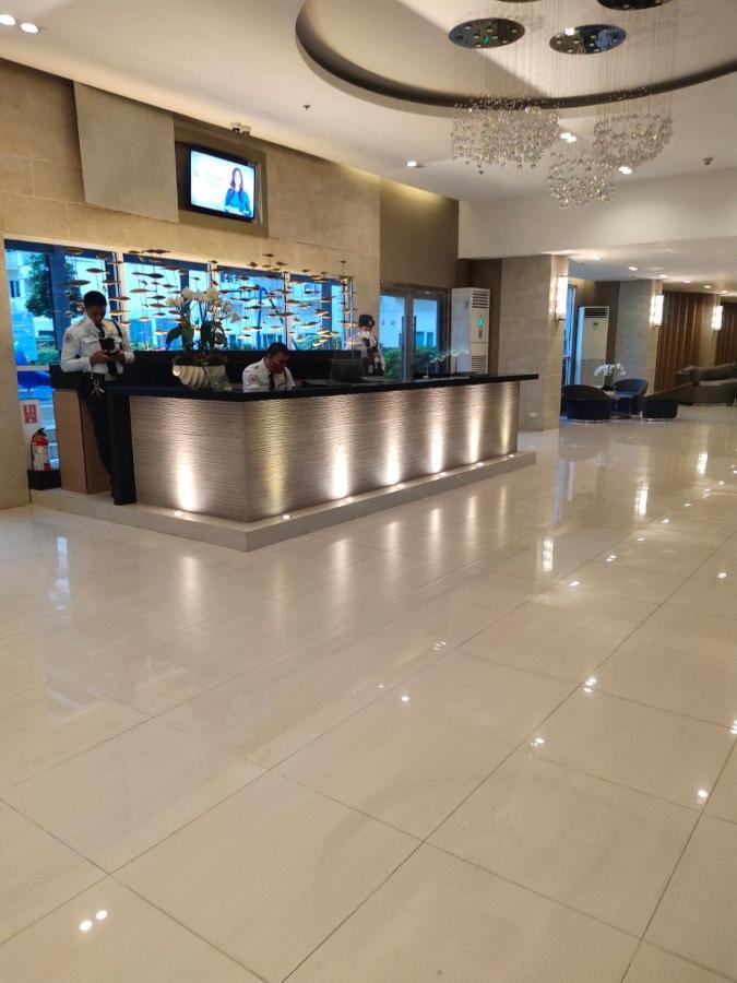 Rhm Sea Residences Condostaycation Moa,Smx Pasay Exterior photo