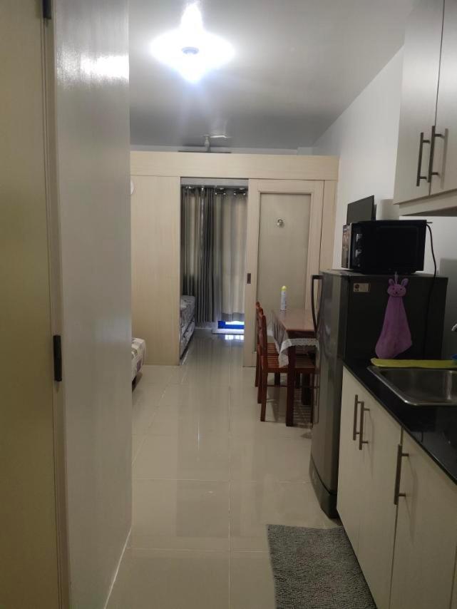 Rhm Sea Residences Condostaycation Moa,Smx Pasay Exterior photo
